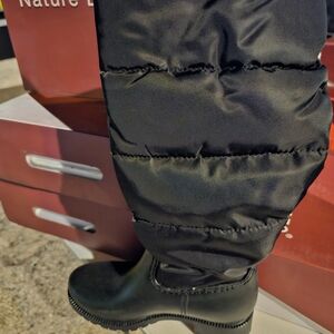 Elegant Black Quilted Heeled Boots